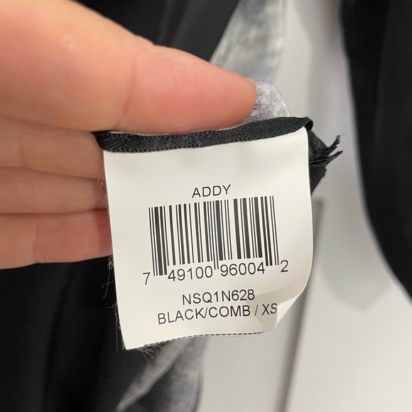 [xs] BCBG NWT silk shirt - Picture 7 of 7